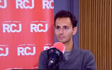 Samuel Fitoussi sur la station de radio de radio RCJ. (Capture d'écran/YouTube)