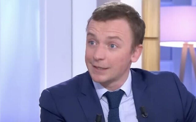 Charles Sapin invité sur le plateau de C à vous en mars 2024. (Crédit : capture d'écran YouTube) Charles Sapin invité sur le plateau de C à vous en mars 2024. (Crédit : capture d'écran YouTube)