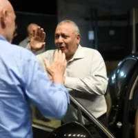 Gadi Eisenkot, chef du parti Yashar et ancien chef d'état-major de l'armée israélienne, prenant la parole lors d'un meeting électoral, à Nordiya, en Israël, le 31 août 2026. (Crédit : Gili Yaari/Flash90)