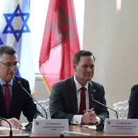 Rencontre entre Gideon Saar (Israël), Michael Waltz (États-Unis) et Nasser Bourita (Maroc), à New York, le 16 septembre 2026. (Crédit : @gidonsaar via X/Ministère des Affaires étrangères israélien)
