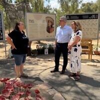 Christophe Parisot et son épouse, Corrine Parisot-Chautemps, lors de leur visite sur le site du festival Nova, le 4 septembre 2026. (Capture d'écran X - @lafranceenisrael)