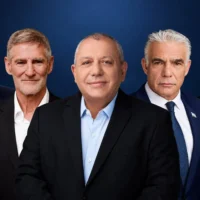 Les leaders du "bloc du changement": Avigdor Liberman, Yair Golan, Gadi Eisenkot, Yair Lapid, Naftali Bennett (Crédits : Photos officielles de campagne, montage fait par le Times of Israel)