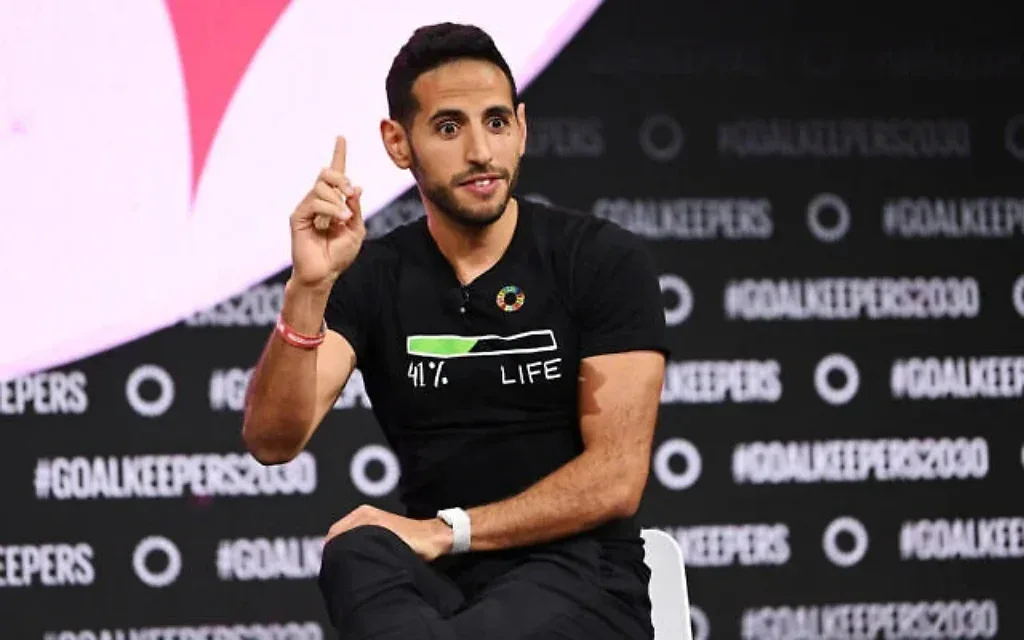 Nuseir Yassin participant à l'événement « Goalkeepers 2023 : Daytime Event » au Jazz at Lincoln Center, à New York, le 20 septembre 2023. (Crédit : Mike Lawerence/Getty Images pour Gates Archive/AFP)