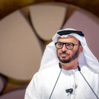 Anwar Gargash, conseiller diplomatique du président des Émirats arabes unis, prend la parole lors du Forum Hili 2026 à Abou Dhabi, le 7 septembre 2026. (Crédit: FADEL SENNA/AFP)