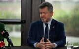 Franck Allisio, alors candidat d'extrême droite à la mairie de Marseille, participe à une conférence de presse à Marseille, dans le sud de la France, le samedi 17 janvier 2026. (Crédit: AP/Philippe Magoni)