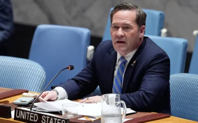 L’ambassadeur des États-Unis auprès de l’ONU, Mike Waltz, s’exprime lors d’une réunion du Conseil de sécurité au siège des Nations unies, le 11 mars 2026. (Crédit: Seth Wenig/AP)