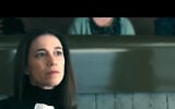 Charlotte Gainsbourg dans le rôe de Gisèle Halimi dans le film "l'Affaire Marie-Claire". (Capture d'écran/YouTube)