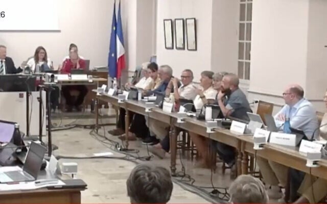 Vote au conseil municipal de Bergerac pour le nom d'une école attribué à une survivante de la rafle du Vel d'Hiv, le 30 septembre 2026 5crédit : capture d'écran X)