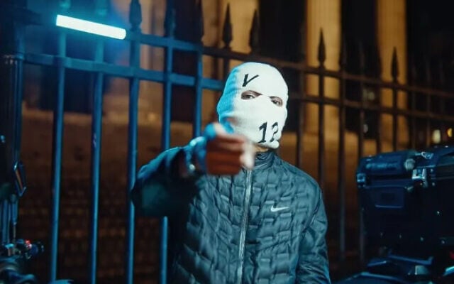 Le rappeur BORO700. (Capture d'écran/TouTube) Le rappeur BORO700. (Capture d'écran/TouTube)