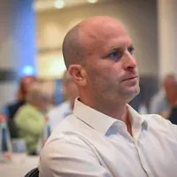 Yitzhak Kroizer, député du parti Otzma Yehudit, lors d'une conférence sur l'agriculture, à Herzliya, le 23 septembre 2026. (Crédit : Avshalom Sassoni/Flash90)