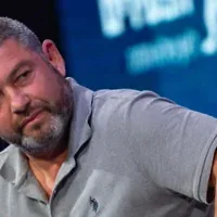 Ofer Winter, président du parti Amkha Yisrael, prend la parole au Centre international des conventions de Jérusalem, le 11 octobre 2026. (Yonatan Sindel/Flash90)