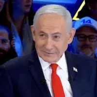 Le Premier ministre Benjamin Netanyahu lors d'une interview sur la Quatorzième chaîne, le 13 octobre 2026. (Crédit : Capture d'écran)