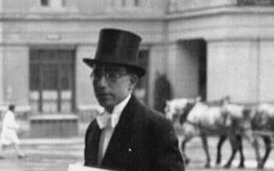 Abdol Hossein Sardari