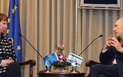 Catherine Ashton with President Shimon Peres earlier this year (photo credit: Courtesy the President's Residence)