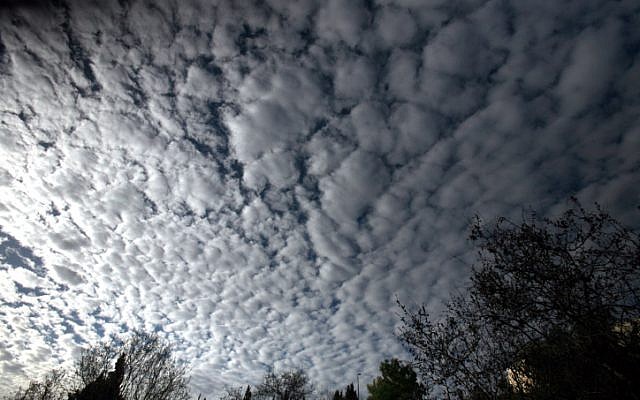 A cloudy sky is more of a downer than the threat of terror attacks (photo credit: Lior Mizrahi/Flash90) A cloudy sky is more of a downer than the threat of terror attacks (photo credit: Lior Mizrahi/Flash90)