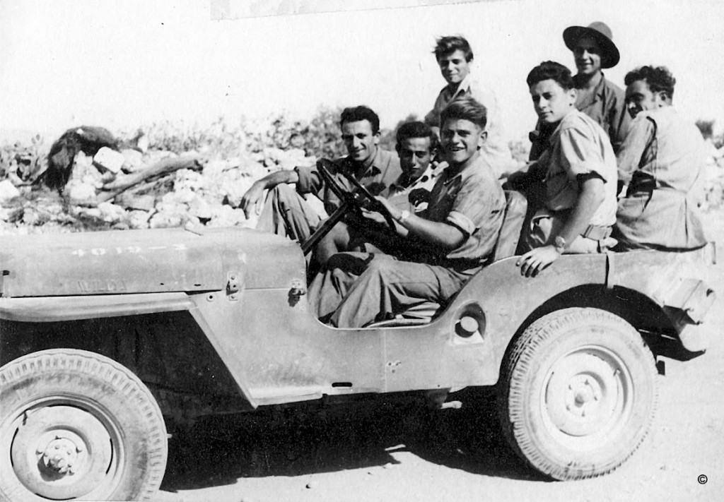 Soldiers of A Company, 6th Battalion, Palmah, during the 1948 War of Independence. From the collection of Ferol and Rivkaleh Atzmon. (Courtesy: Bitmuna)