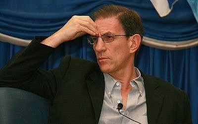 Ethan Bronner (photo credit: CC-BY-SA Itzike, Wikimedia Commons)