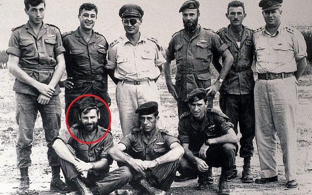 Aharon Davidi (circled) with members of 890th Paratroop Battalion (photo credit: IDF Archive) Aharon Davidi (circled) with members of 890th Paratroop Battalion (photo credit: IDF Archive)