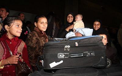 New immigrants from Yemen arriving in Israel in 2009 (photo credit: Roni Schutzer/Flash90)