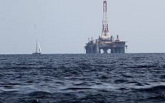 A deep-sea oil-drilling rig. (Nati Shohat/Flash90)