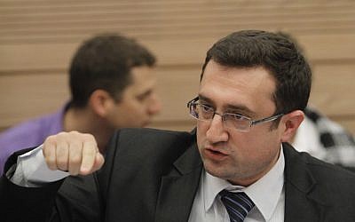 MK Robert Ilatov
