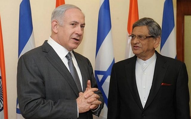 Prime Minister Benjamin Netanyahu meets with Indian Foreign Minister Somanahalli Mallaiah Krishna in Jerusalem, January 2012 (photo credit: Amos BenGershom/GPO/Flash90)