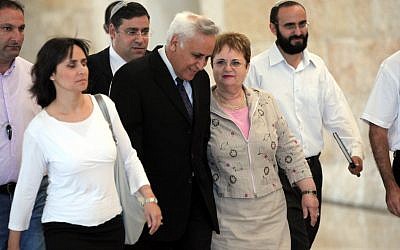Moshe and Gila Katsav in the supreme court (photo credit: Yossi Zamir/flash90)