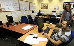 Workers at an Israeli server center (illustrative photo: Nati Shohat/Flash90)