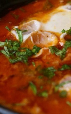 Shakshouka, piping hot (photo credit: Liron Almog/Flash90)