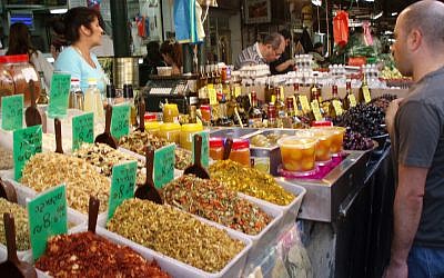 Tel Aviv's Carmel market. (photo credit: CC BY Mendocino Girl2005, Flickr)