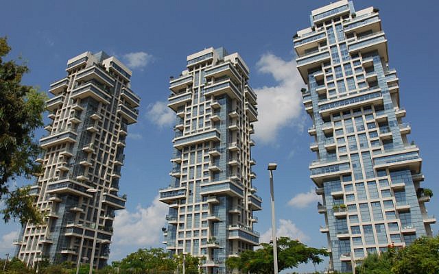Akirov Towers in North Tel Aviv. The towers are located in an exclusive region in North Tel-Aviv and are known for being Defense Minister Ehud Barak's Tel Aviv home. (photo credit: Gili Yaari/Flash 90) Akirov Towers in North Tel Aviv. The towers are located in an exclusive region in North Tel-Aviv and are known for being Defense Minister Ehud Barak's Tel Aviv home. (photo credit: Gili Yaari/Flash 90)