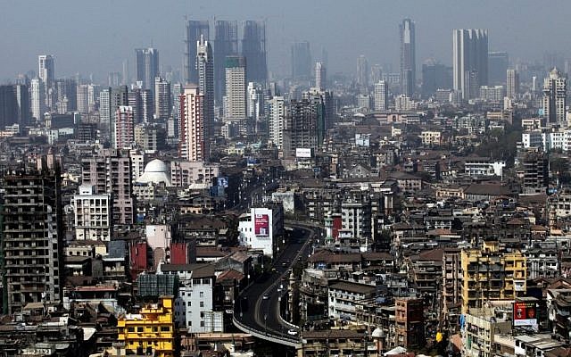 Bird's-eye view of Mumbai (photo credit: Abir Sultan/Flash90) Bird's-eye view of Mumbai (photo credit: Abir Sultan/Flash90)
