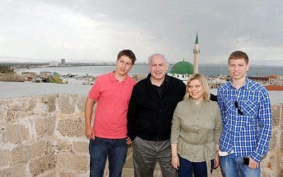 The Netanyahu family visiting the northern town of Acre. Yair is on the far right (photo credit: Avi Ohayon/GPO/Flash90)