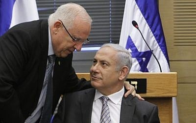 Knesset Speaker Reuven Rivlin, left, with Prime Minister Benjamin Netanyahu (photo credit: Miriam Alster/Flash90)