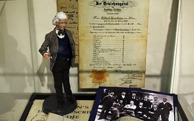 Hebrew University in Jerusalem opened the complete Albert Einstein Archives, including his private personal library. (photo credit: Flash90)