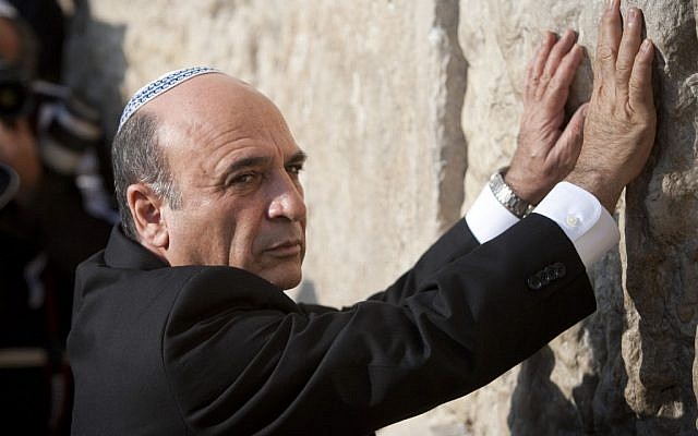 Kadima's new leader, Shaul Mofaz, at the Western Wall following his victory last week (photo credit: Yonatan Sindel/Flash90) Kadima's new leader, Shaul Mofaz, at the Western Wall following his victory last week (photo credit: Yonatan Sindel/Flash90)