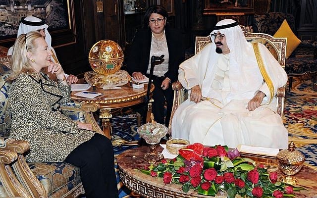 File photo of King Abdullah of Saudi Arabia, right, in a meeting with US Secretary of State Hillary Clinton. (AP Photo)