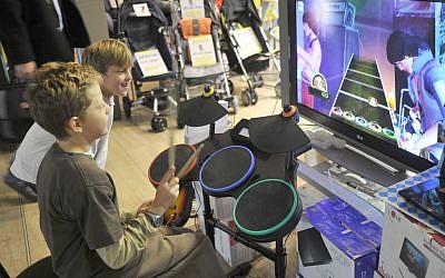 It's cheaper online (photo credit: Serge Attal/Flash 90)