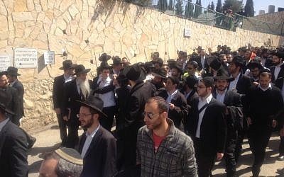 Funeral procession of Toulouse shooting attack victims (photo credit: Mitch Ginsburg/Times of Israel)