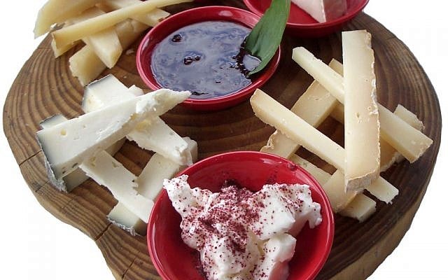 Chutney and cheese at Shvil Izim (photo credit: Jessica Steinberg/Times of Israel)