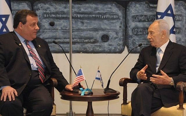 New Jersey governor Chris Christie meets with President Shimon Peres last month. (Photo credit: Mark Neyman/Flash90)