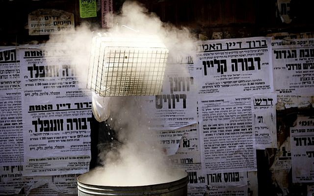 The Passover cleaning process in Meah Shearim (Photo credit: Miriam Alster/ Flash 90) The Passover cleaning process in Meah Shearim (Photo credit: Miriam Alster/ Flash 90)