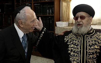 Shas spiritual leader Rabbi Ovadia Yosef meeting with Israeli President Shimon Peres in April, 2012 (photo credit: Kobi Gideon/Flash90)