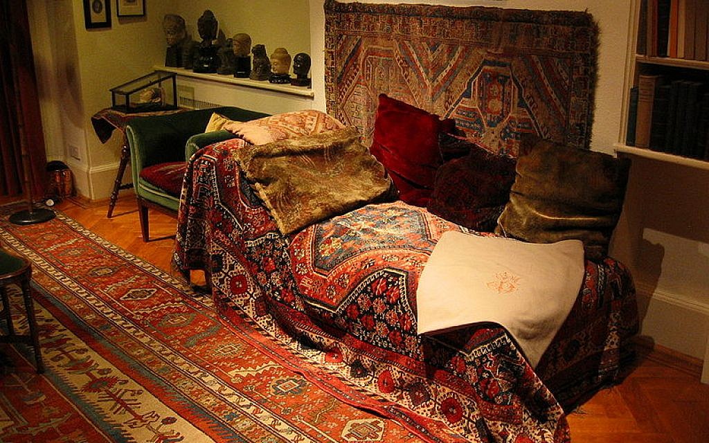 Freud's couch, in the Freud Museum, London. (photo credit: CC-BY Konstantin Binder/Wikimedia)