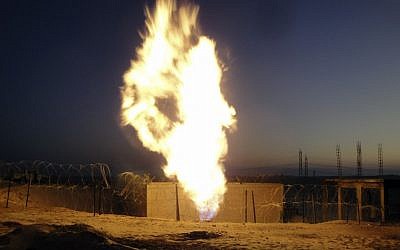 Natural gas flames in Egypt (illustrative photo: AP)