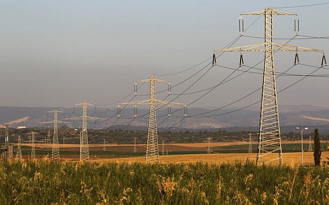 Power lines in the center of Israel (photo credit: Nati Shohat/Flash90)
