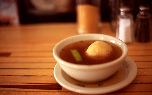 Who doesn't like a bowl of matza ball soup? (Or Hiltch/CC BY)