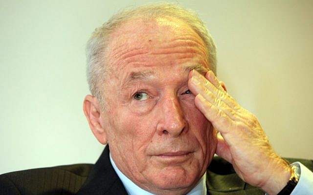 Attorney General Yehuda Weinstein at the Justice Ministry in 2010 (photo credit: Yossi Zamir/Flash90)