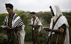 Illustrative photo of soldiers from Nahal Haredi, an ultra-Orthodox battalion in the Israel Defense Forces (Abir Sultan/Flash90, File)