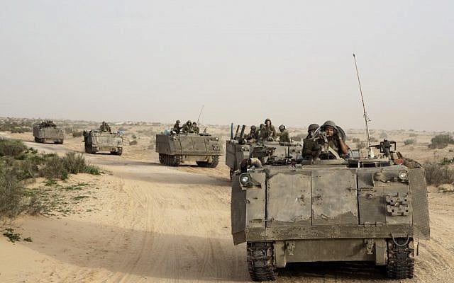 Reserve soldiers conduct a training exercise (photo credit: Matanya Tausig/Flash90) Reserve soldiers conduct a training exercise (photo credit: Matanya Tausig/Flash90)